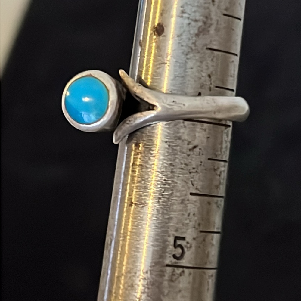 Vintage unmarked Sterling Silver & Turquoise ring southwestern - Picture 3 of 3